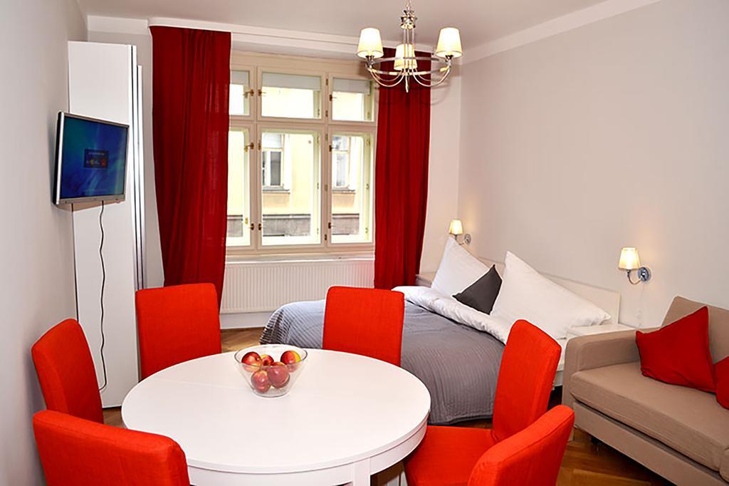 Classic 2Bdr Suite By Ruterra Praga Esterno foto