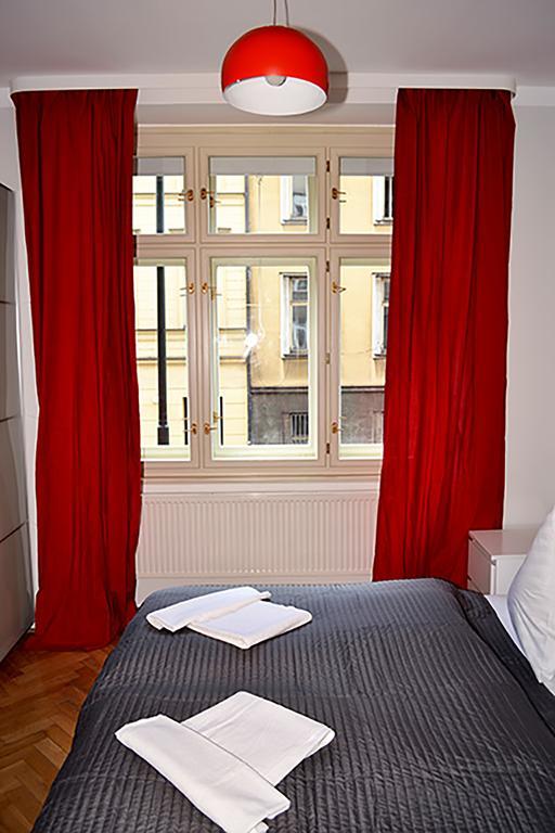 Classic 2Bdr Suite By Ruterra Praga Esterno foto