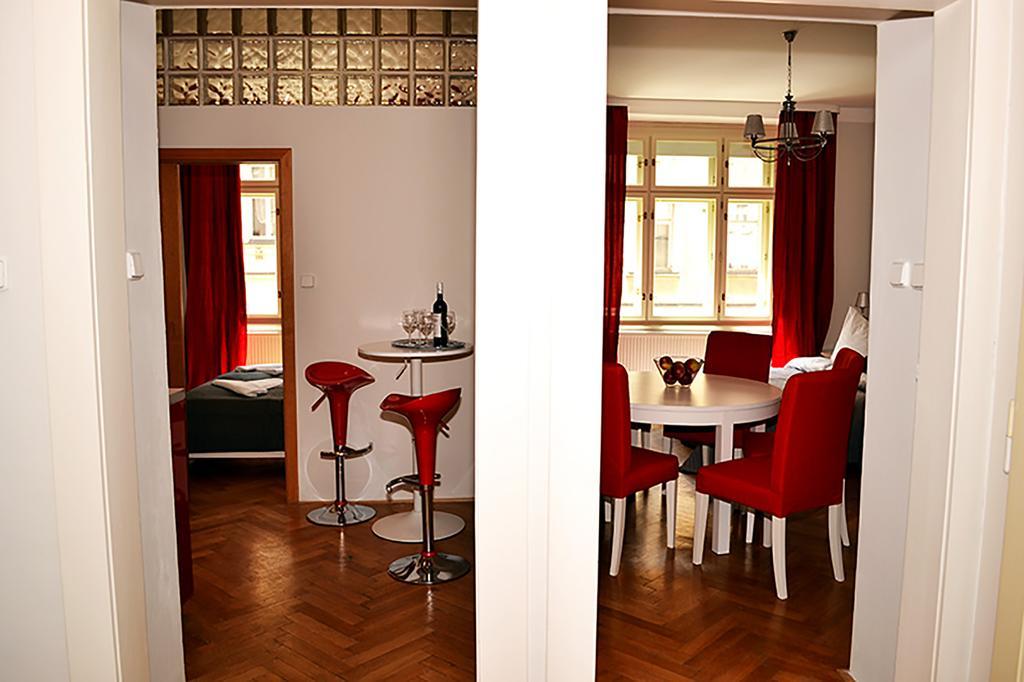 Classic 2Bdr Suite By Ruterra Praga Esterno foto