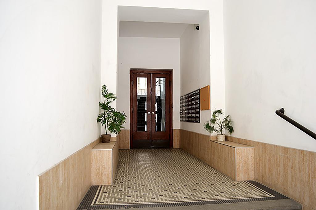 Classic 2Bdr Suite By Ruterra Praga Esterno foto